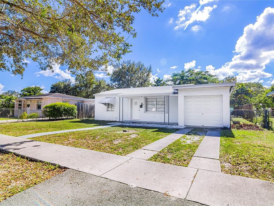 1st image of 830 NW 126th St