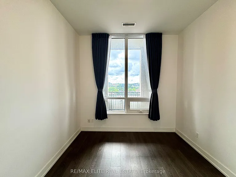 268 Buchanan Dr #915W — Photo 11