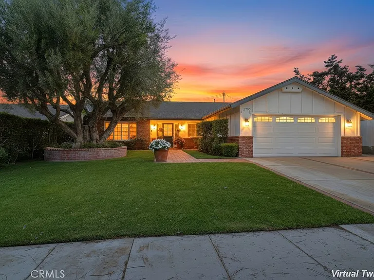 2705 E Jacaranda Ave — Photo 66