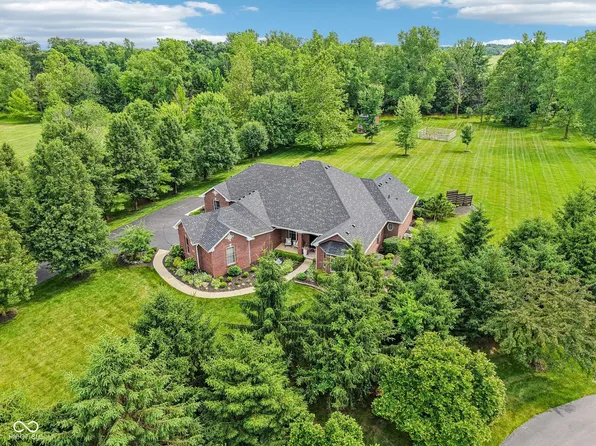 8301 Cooper Ln, Zionsville, IN 46077
