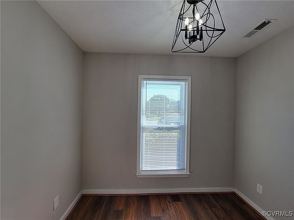 3rd image of 7822 Fitzgerald Ct