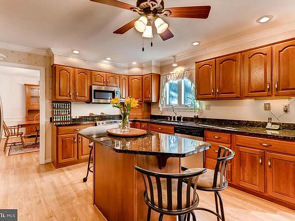 4th image of 439 Bendale Dr