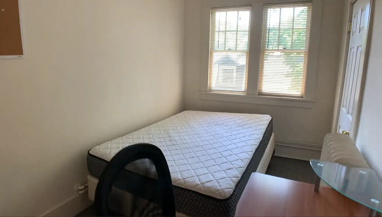 109 Dewitt Place - 5 — Photo 4