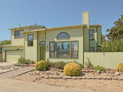 1040 Valota Rd, Redwood City, CA, 94061