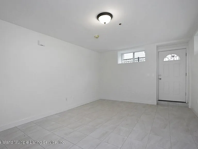 Sinclair Ave — Photo 3