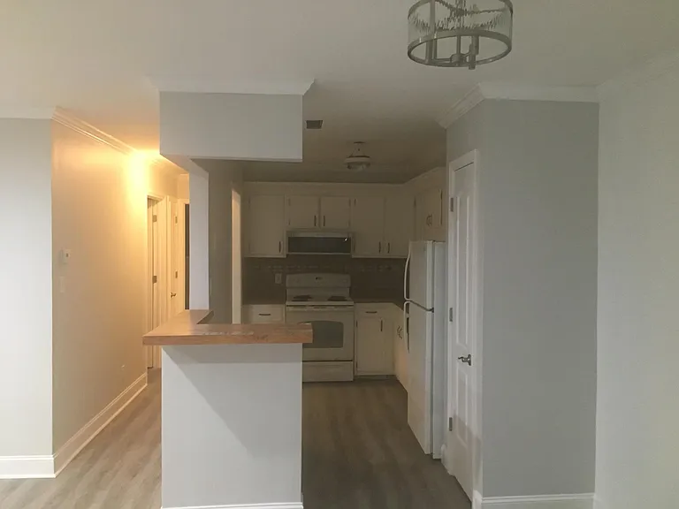 1000 Sandlin Pl #H — Photo 3
