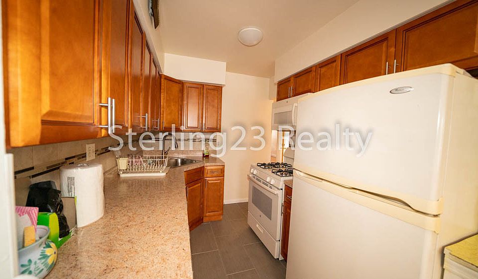 1st image of 21-59 Hazen St #2A