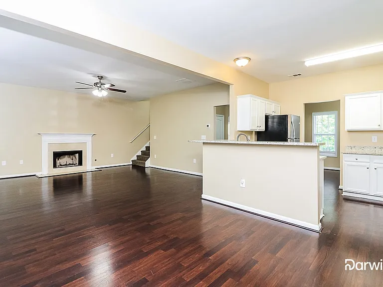 130 Kaleb Ct — Photo 6