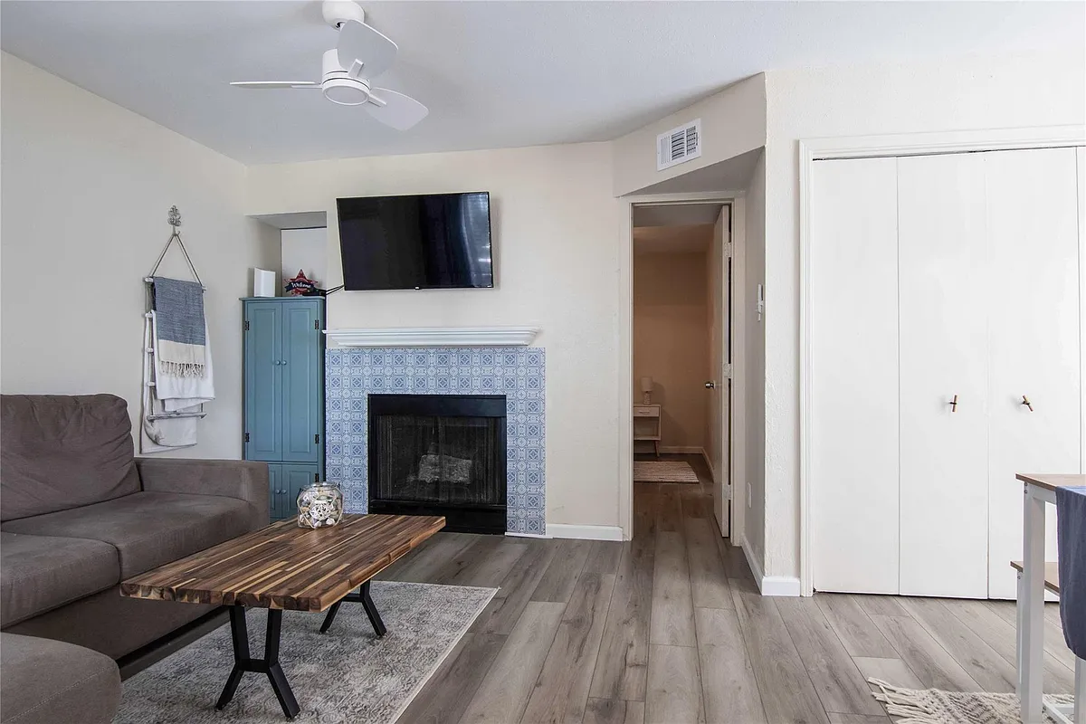 Building Photo - 3506 Cove View Blvd #1311