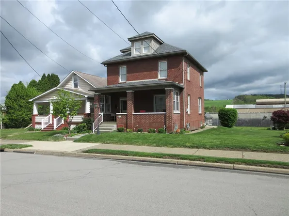 1112 Beaver Ave, Ellwood City, PA 16117