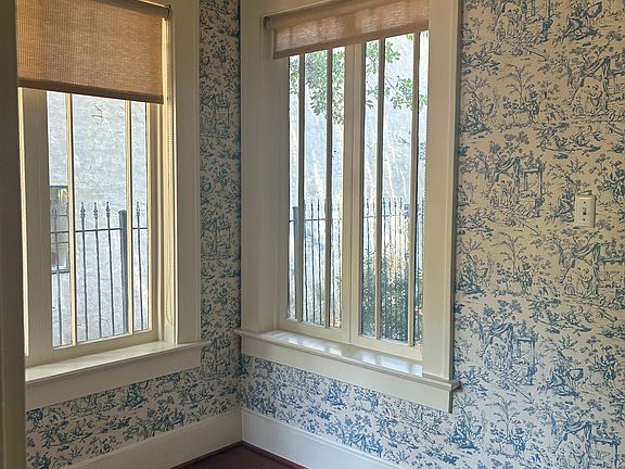 5th image of 3511 Dartmouth Ave