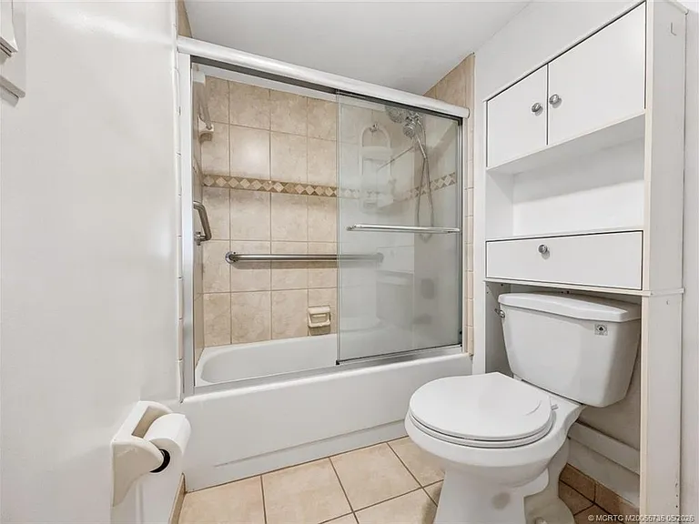 10102 S Ocean Dr #401A — Photo 16