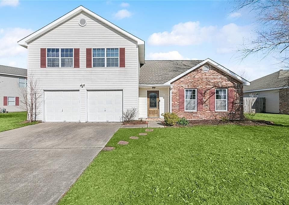 1st image of 3010 Golden Dr