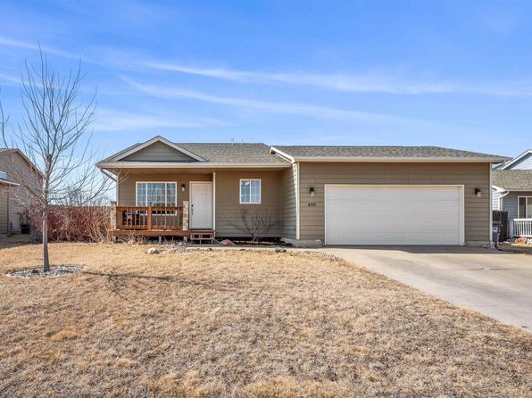 409 Almond Ave, Harrisburg, SD 57032