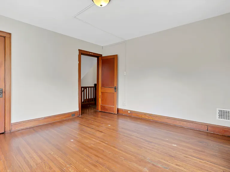 294 Wyandotte Ave — Photo 29