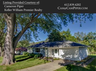 645 Eldridge Ave W, Roseville, MN 55113