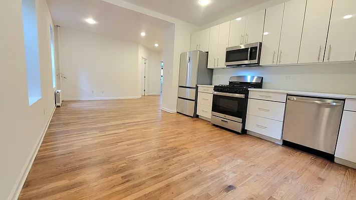 Rented by New York Dwellings LLC | media 3