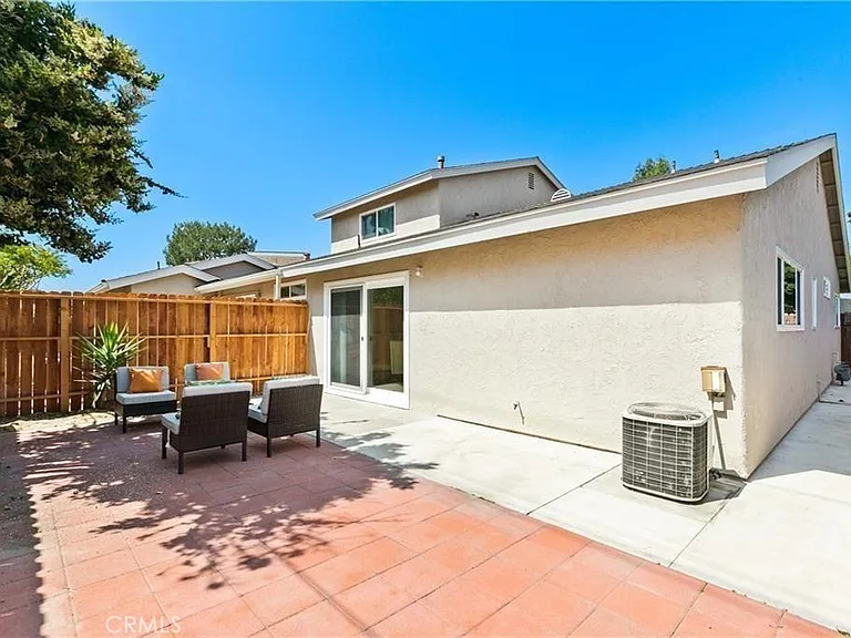 713 N Morgan St #B — Photo 15