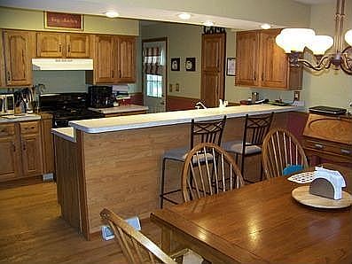 Kitchen & Dining Room
