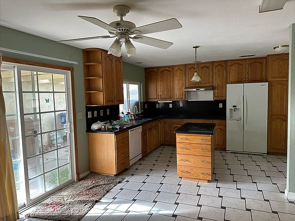 4th image of 663 N Wendy Dr