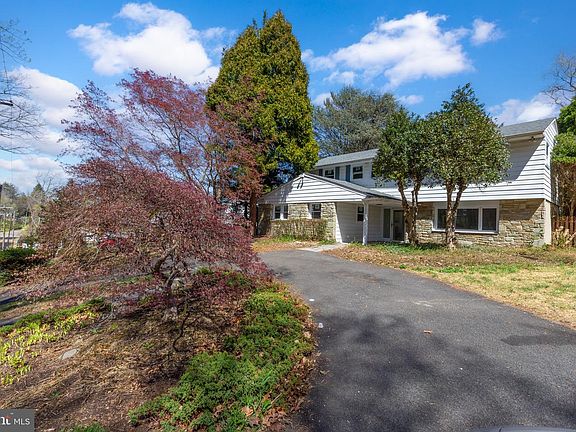 3rd image of 7931 Jenkintown Rd