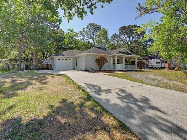 6727 NW 26th Ter, Gainesville, FL 32653