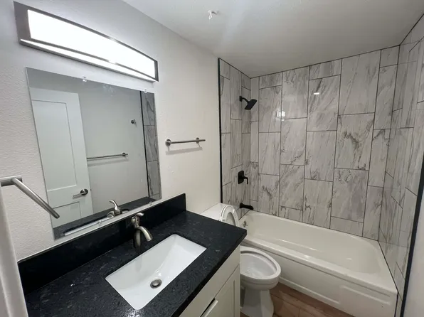5625 SE 87th Ave #5625, Portland, OR 97266