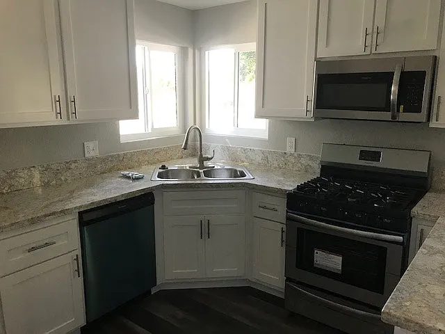2248 N Gowdy St — Photo 5