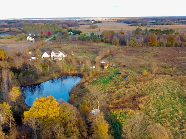 35420 Oasis Rd, Lindstrom, MN 55045