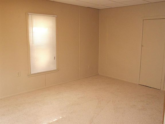 5th image of 1423 Grand Ave