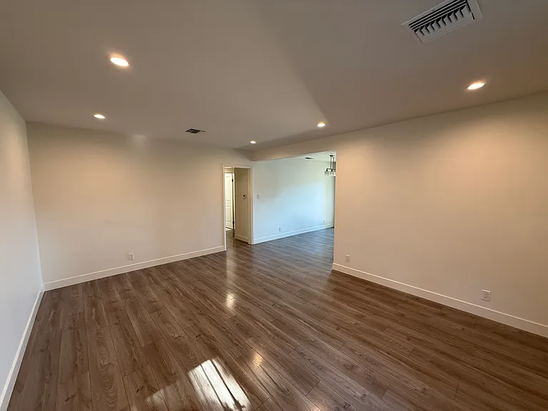 4532 Orin Ave — Photo 10
