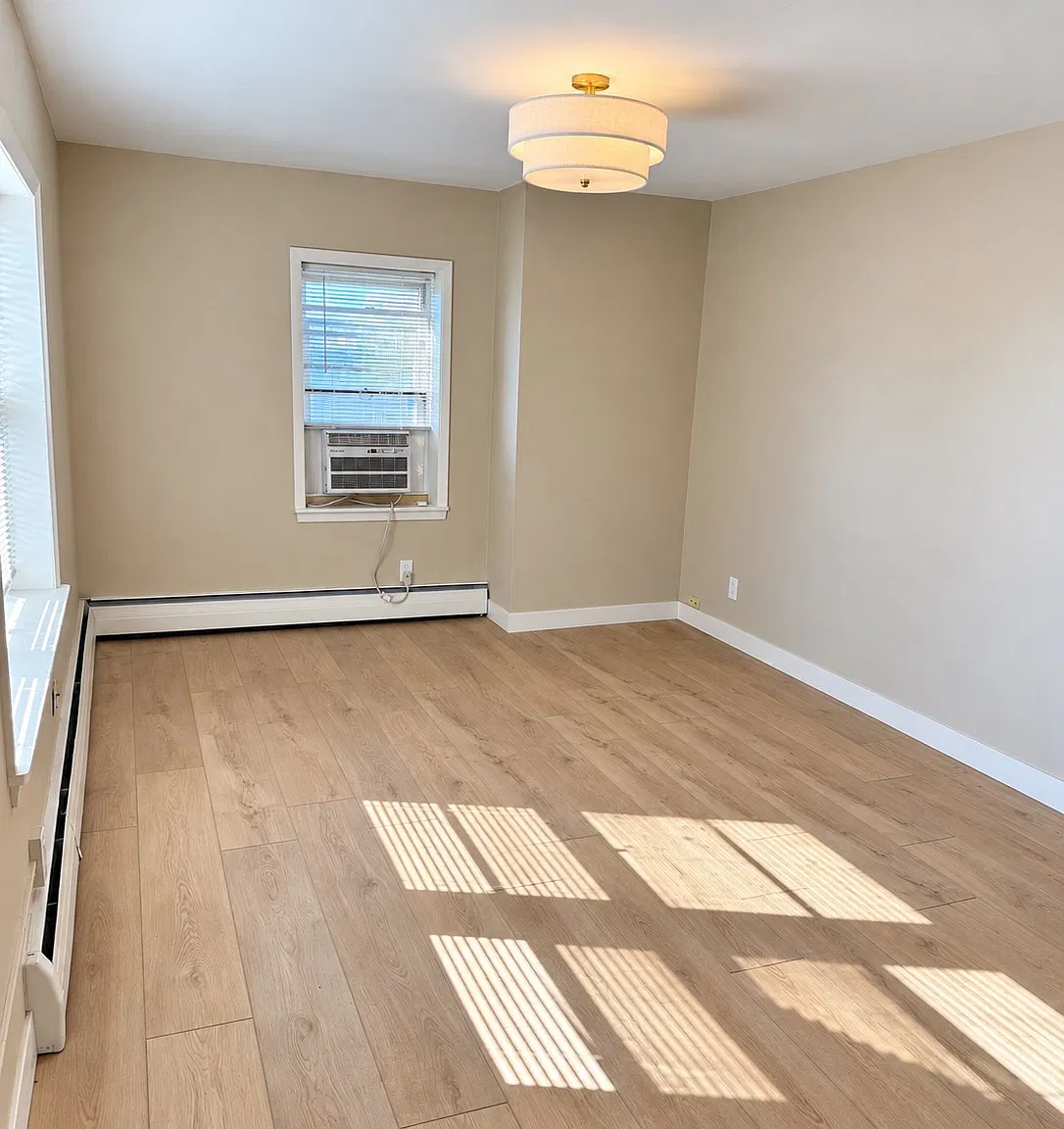 2 bed, 750 sqft, $1,650 — Photo 4
