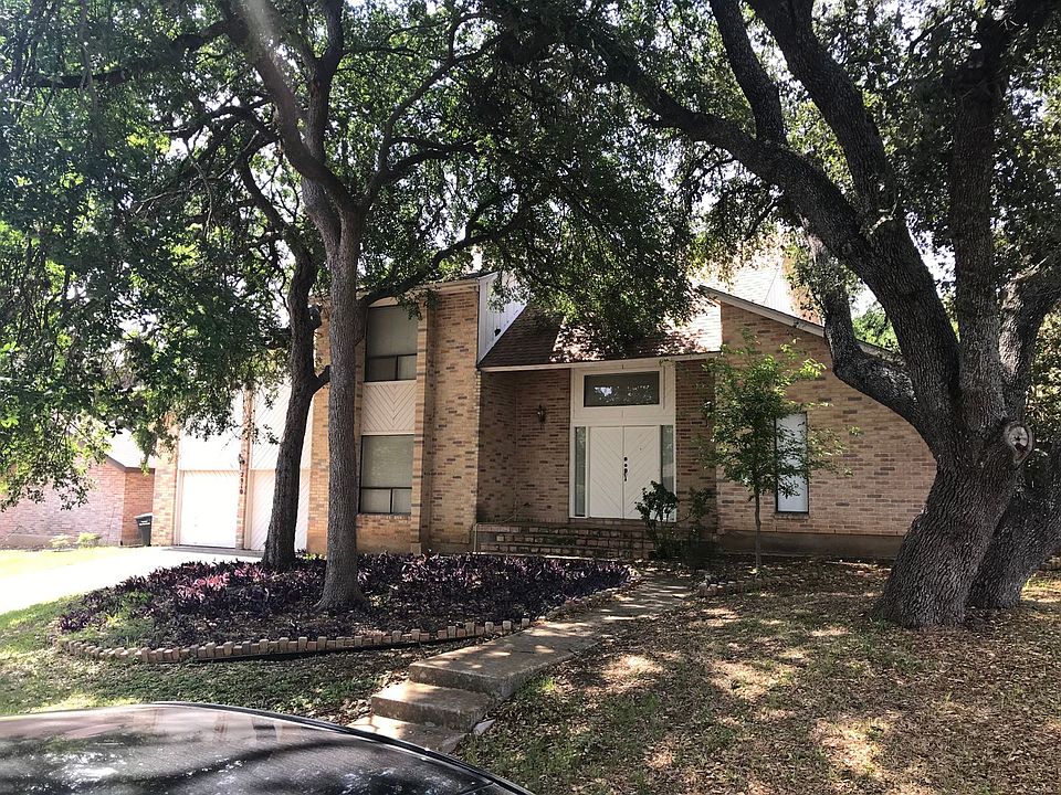 1st image of 2910 Low Oak St