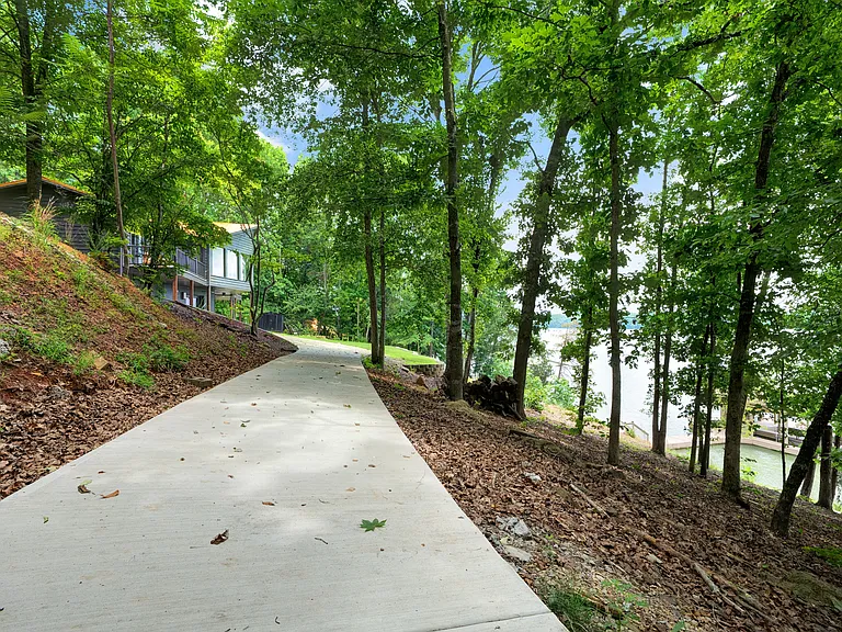 135 Nancy Point — Photo 47