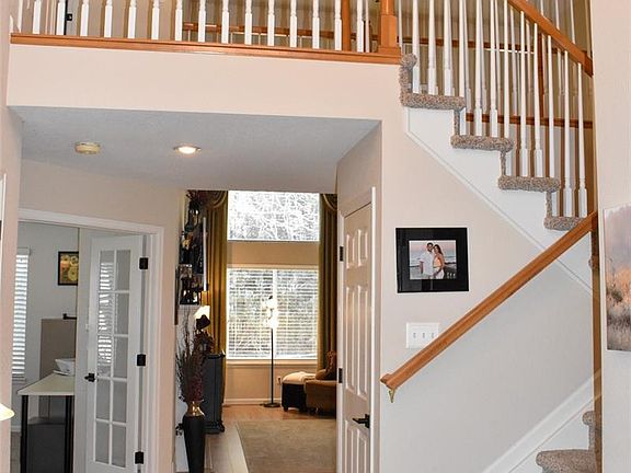 4th image of 2615 Signal Creek Drive