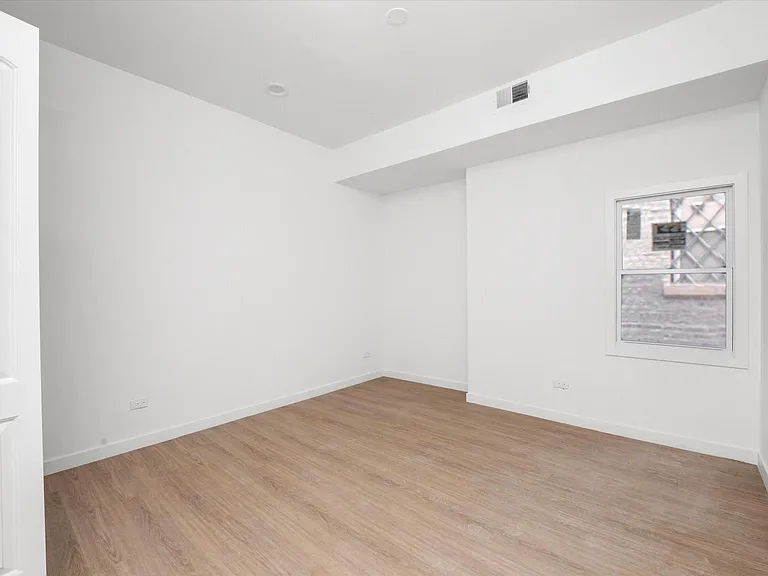 2353 N Springfield Ave #2 — Photo 6