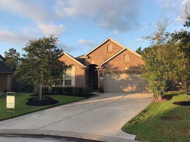 1st image of 206 Climbing Oaks Pl