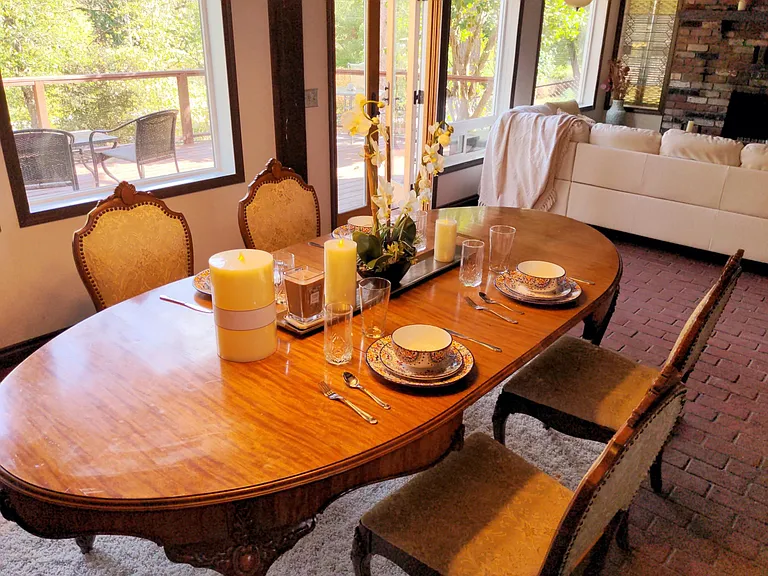 Dining table with 6 seats