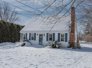 52 Alexander Dr, Colchester, CT 06415