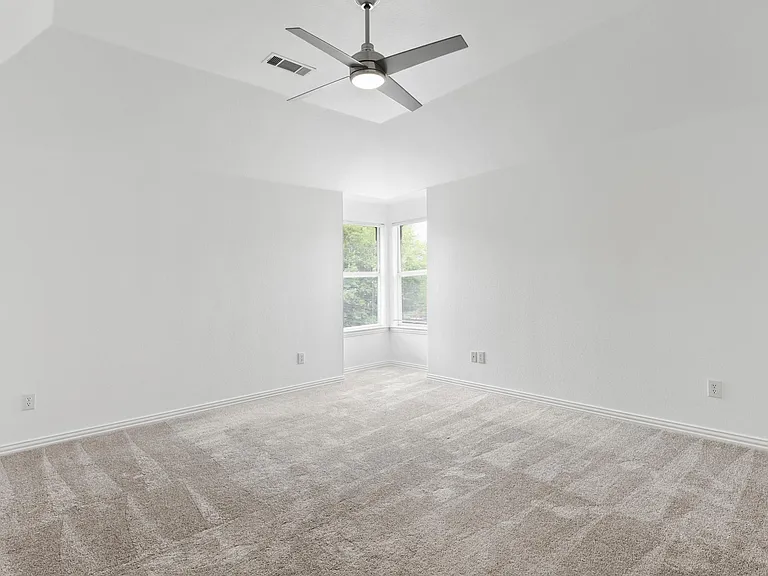 914 Edgemeer Ln — Photo 19