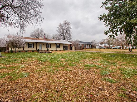 3rd image of 4729 Thruston Dermont Rd