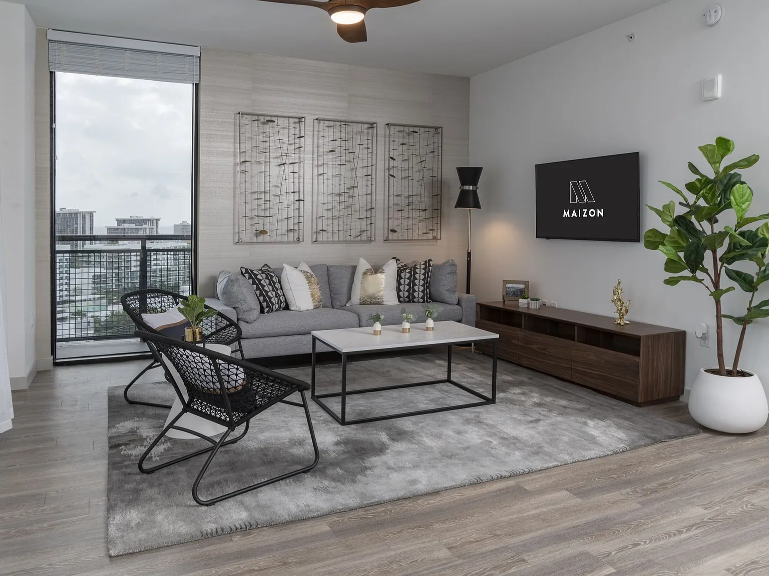 Maizon Brickell — Photo 4