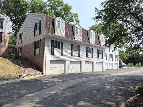Stone Ridge Apartments Photo 1