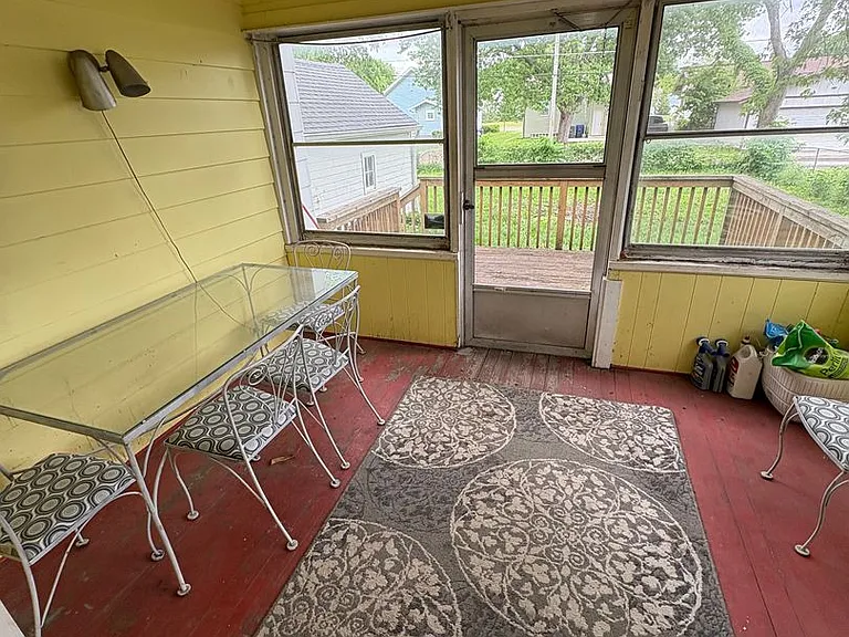 440 Cutler St — Photo 3