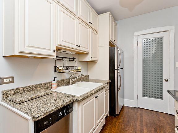 3rd image of 3765 N Magnolia Ave #3N