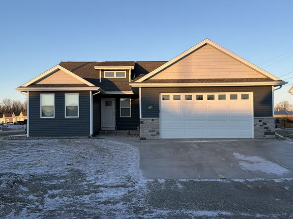 1607 Freedom Meadows Dr, Neenah, WI 54956