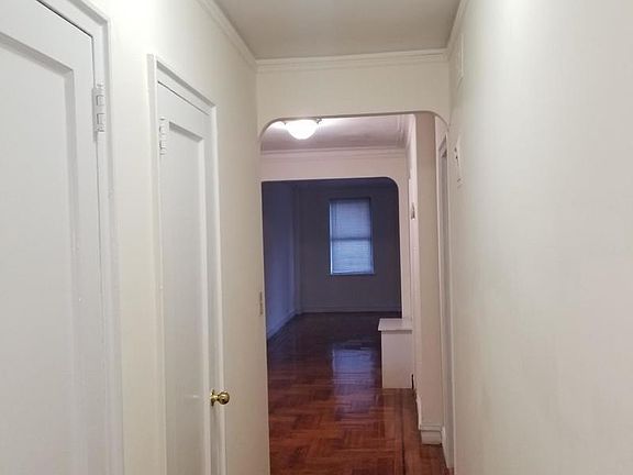 5th image of 2784 Morris Ave APT 1C