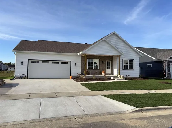 113 Douglas Drive, Brooklyn, WI 53521