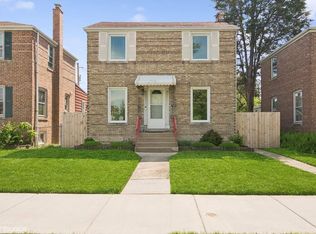 5653 N Canfield Ave, Chicago, IL 60631