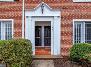 2737 S Walter Reed Dr UNIT C, Arlington, VA 22206